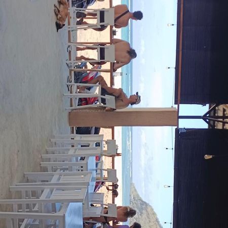 Elisa Homestay Areguling Kuta  Екстер'єр фото