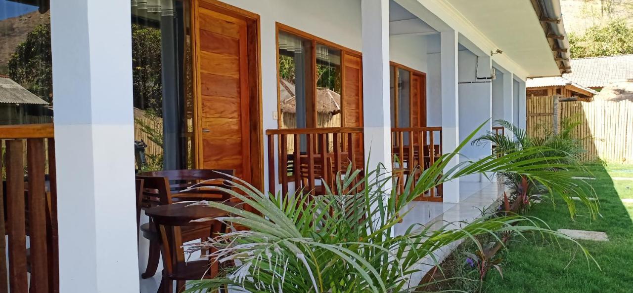 Elisa Homestay Areguling Kuta  Екстер'єр фото