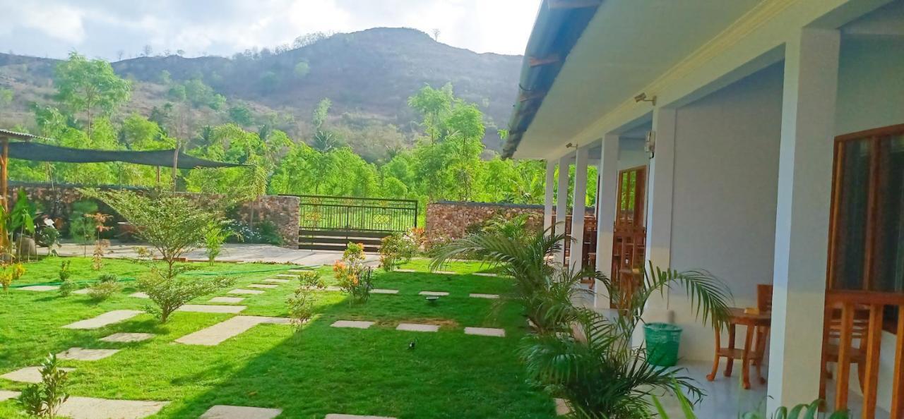 Elisa Homestay Areguling Kuta  Екстер'єр фото