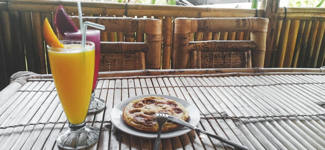 Elisa Homestay Areguling Kuta  Екстер'єр фото
